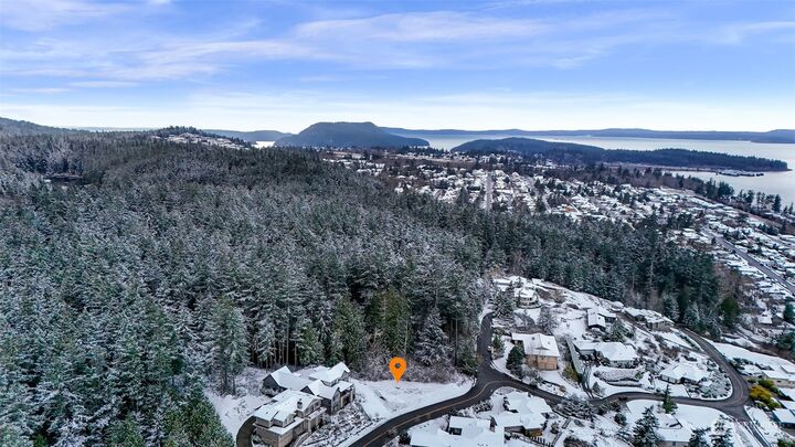 Property Photo:  2917  17th Street  WA 98221 