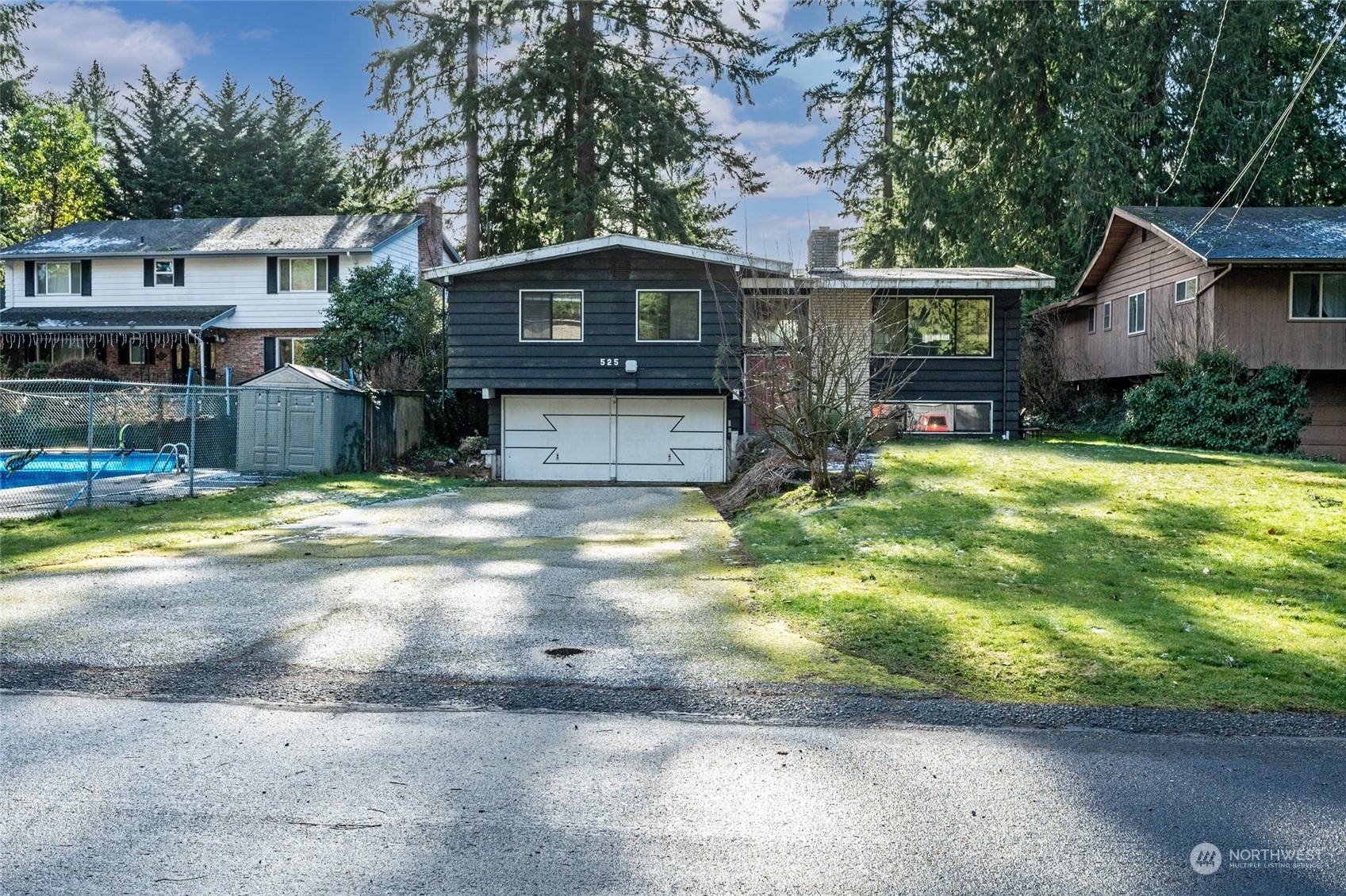 Property Photo:  525 N 169th Street  WA 98133 