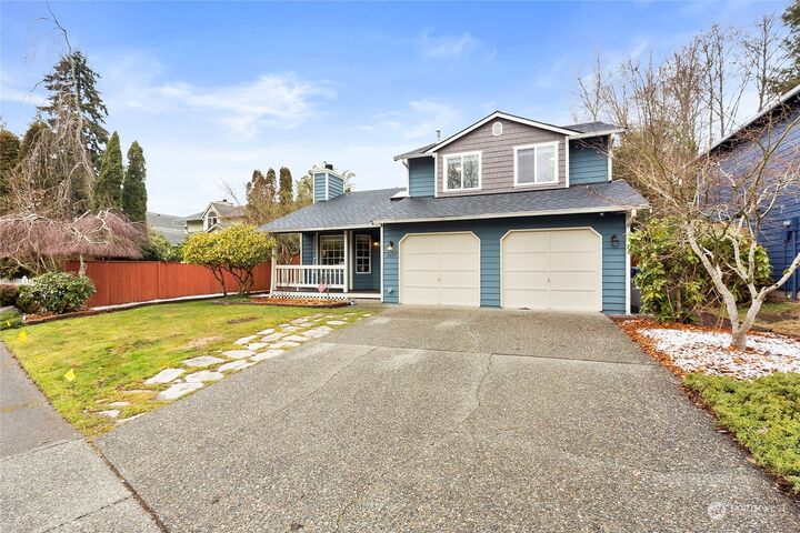 Property Photo: 2633 203rd Street SW WA 98036