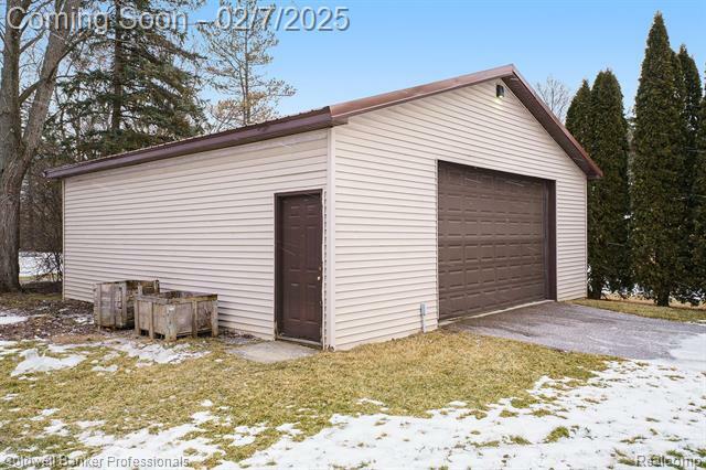 Property Photo:  8121  Dungarvin Drive  MI 48439 