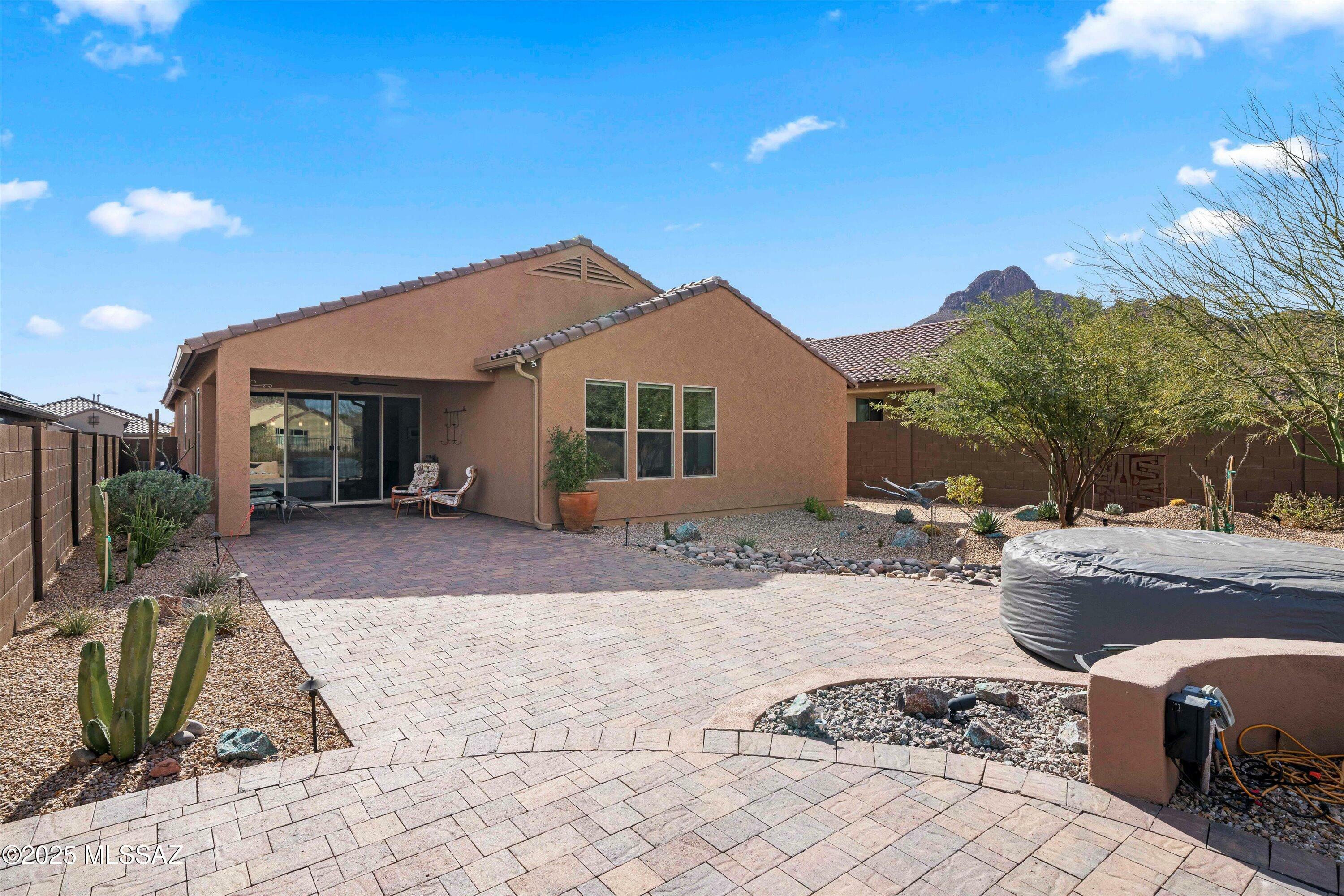 Property Photo:  8443 N Lone Ranger Road  AZ 85743 