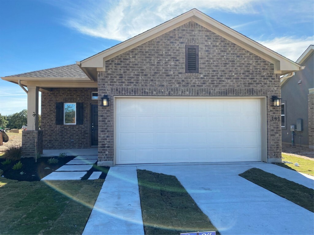 Property Photo: 141 Monterey Oak Trail TX 78628
