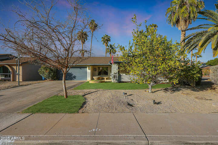 556 W Kiva Avenue  Mesa AZ 85210 photo