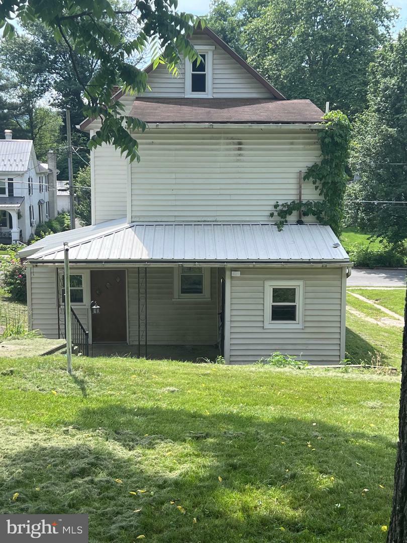 Property Photo:  129 Linden Avenue  PA 17236 