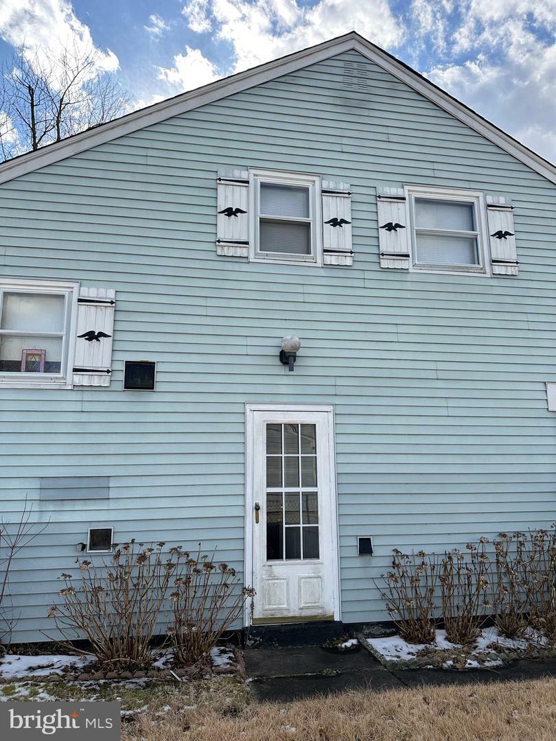 Property Photo:  16 Briarcliff Road  NJ 08053 