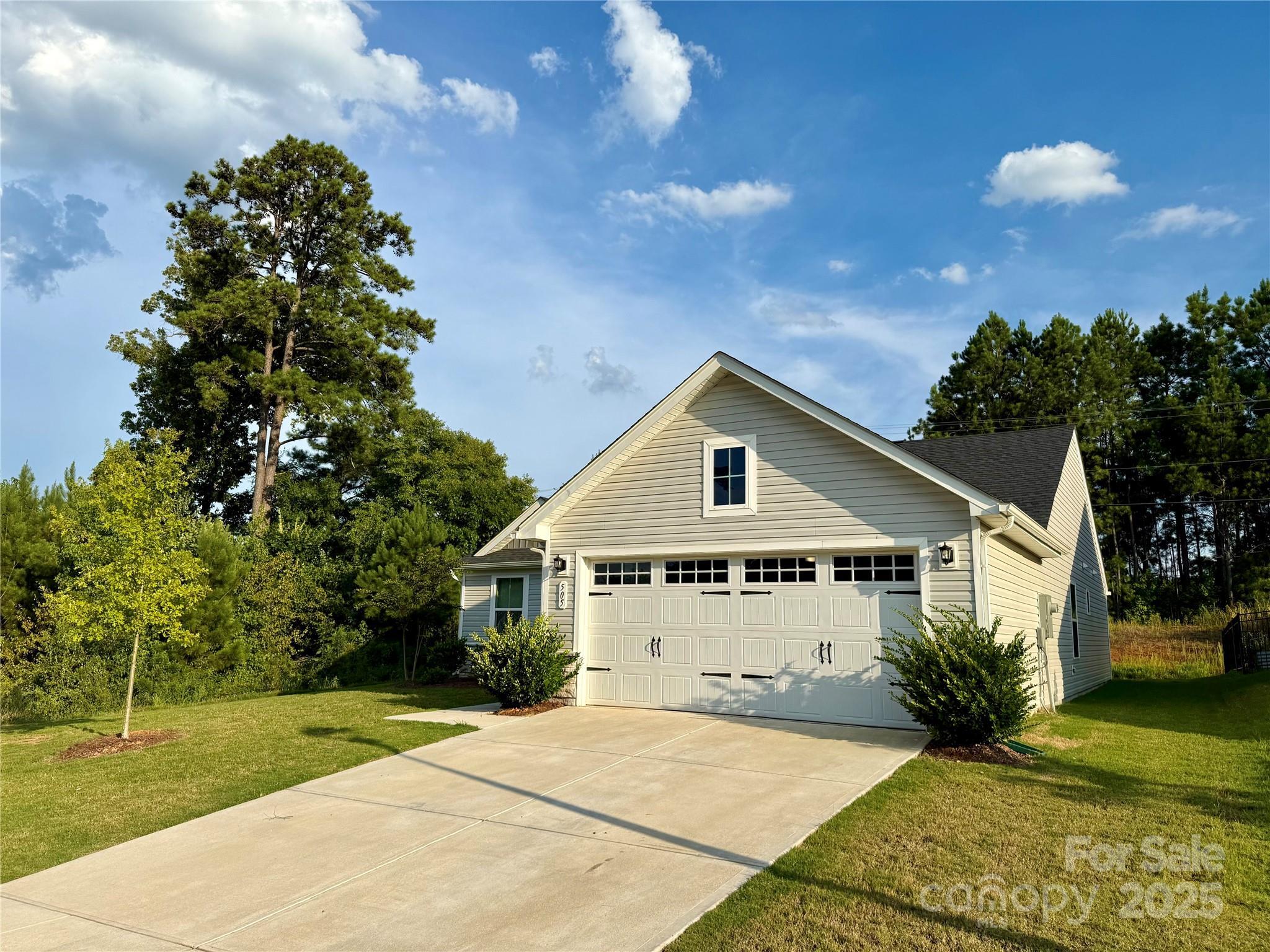 Property Photo: 505 Grandiflora Avenue SC 29720
