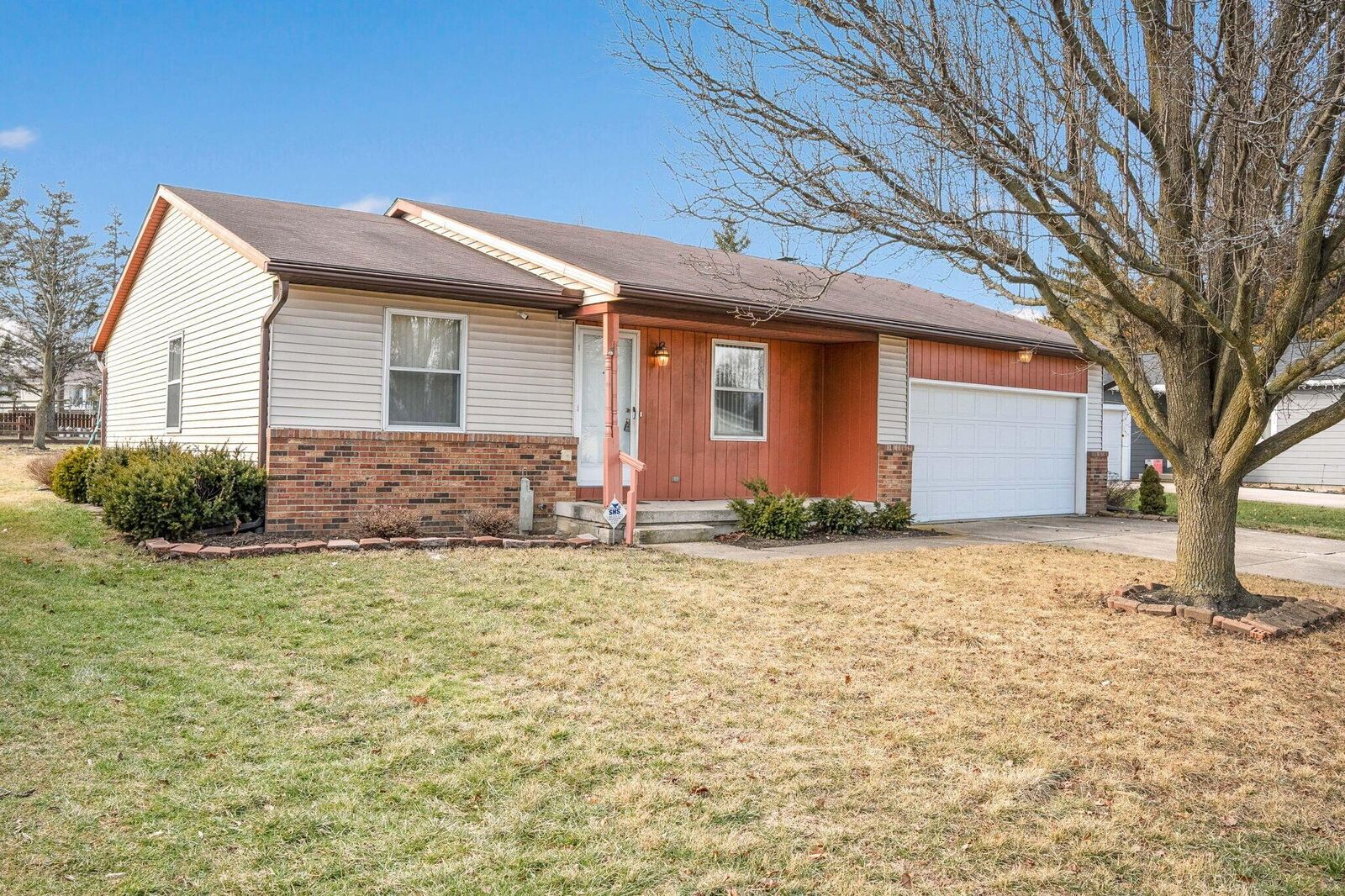 Property Photo:  1109 Fairfield Drive  OH 43040 
