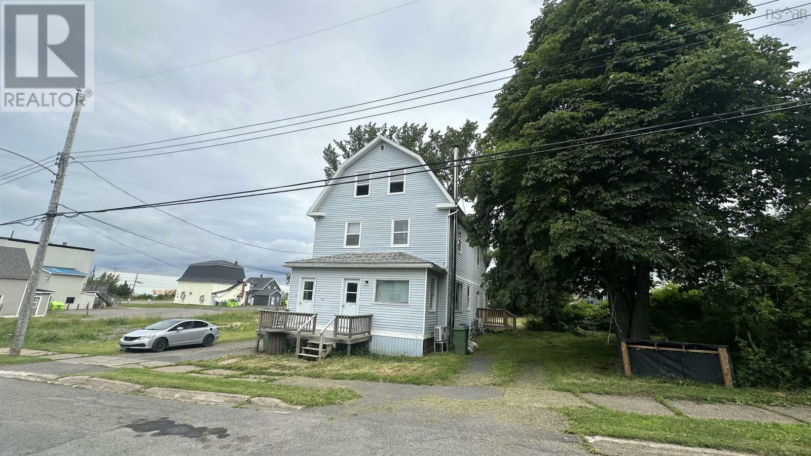 Property Photo:  17 Pleasant Street  NS B0K 1X0 