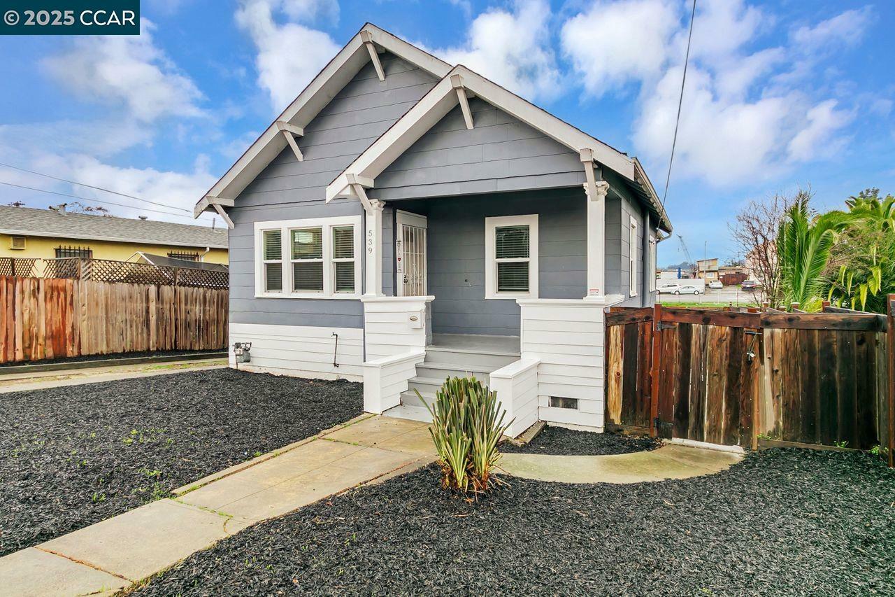 Property Photo:  539 Grant St  CA 94590 