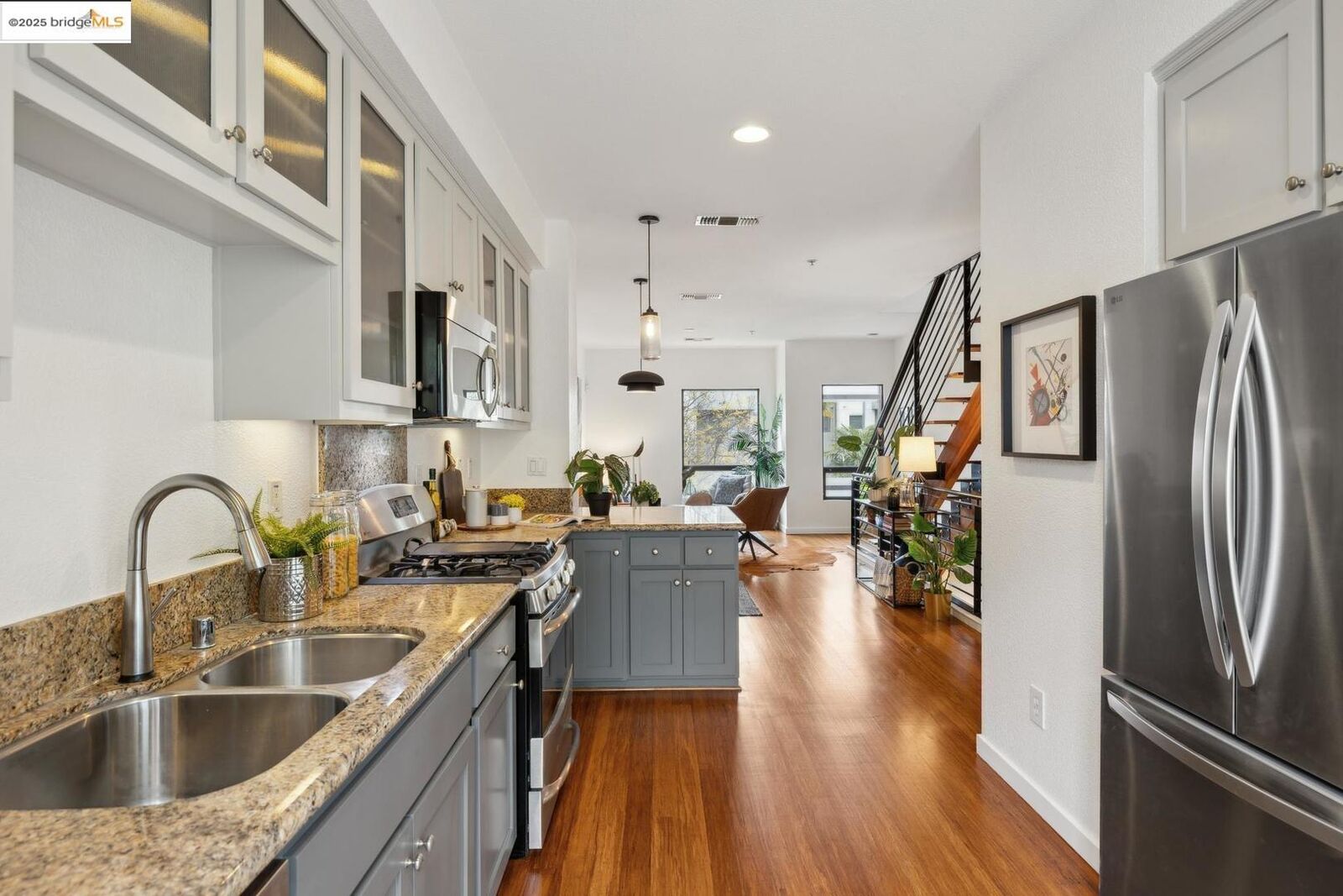 Property Photo: 1769 14th St CA 94607