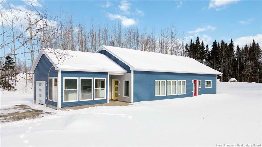 Property Photo:  90 Munner Drive  NB E3A 9M9 