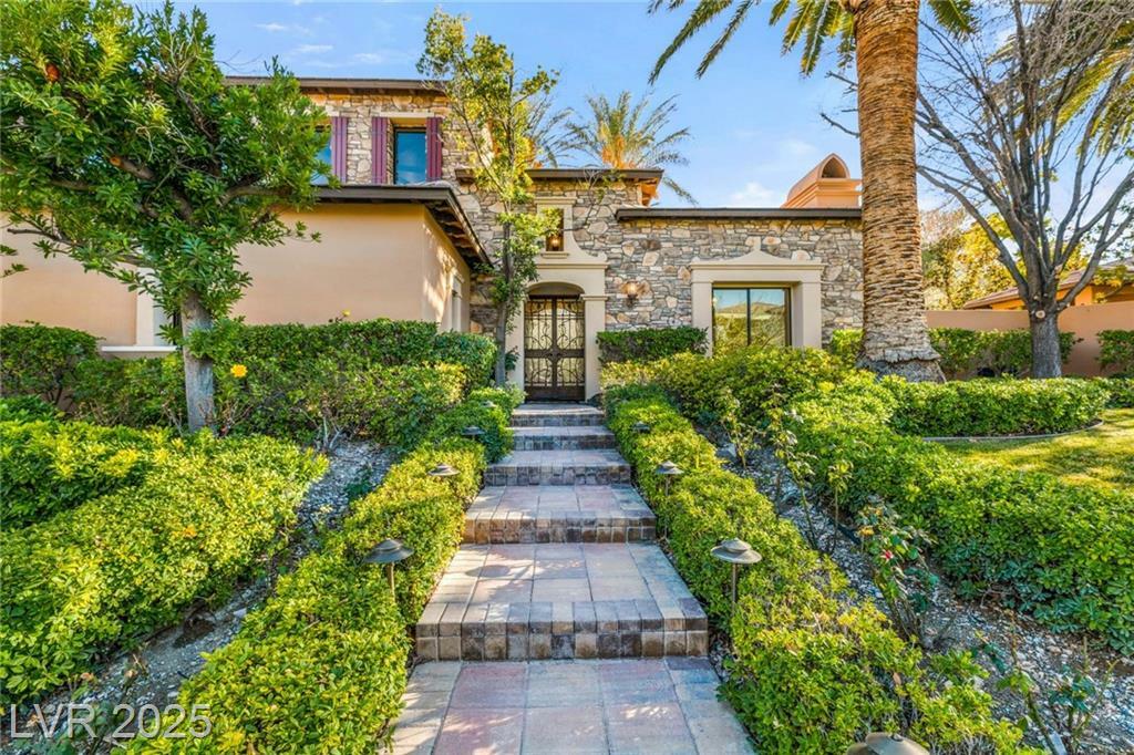 Property Photo: 10117 Summit Canyon Drive NV 89144
