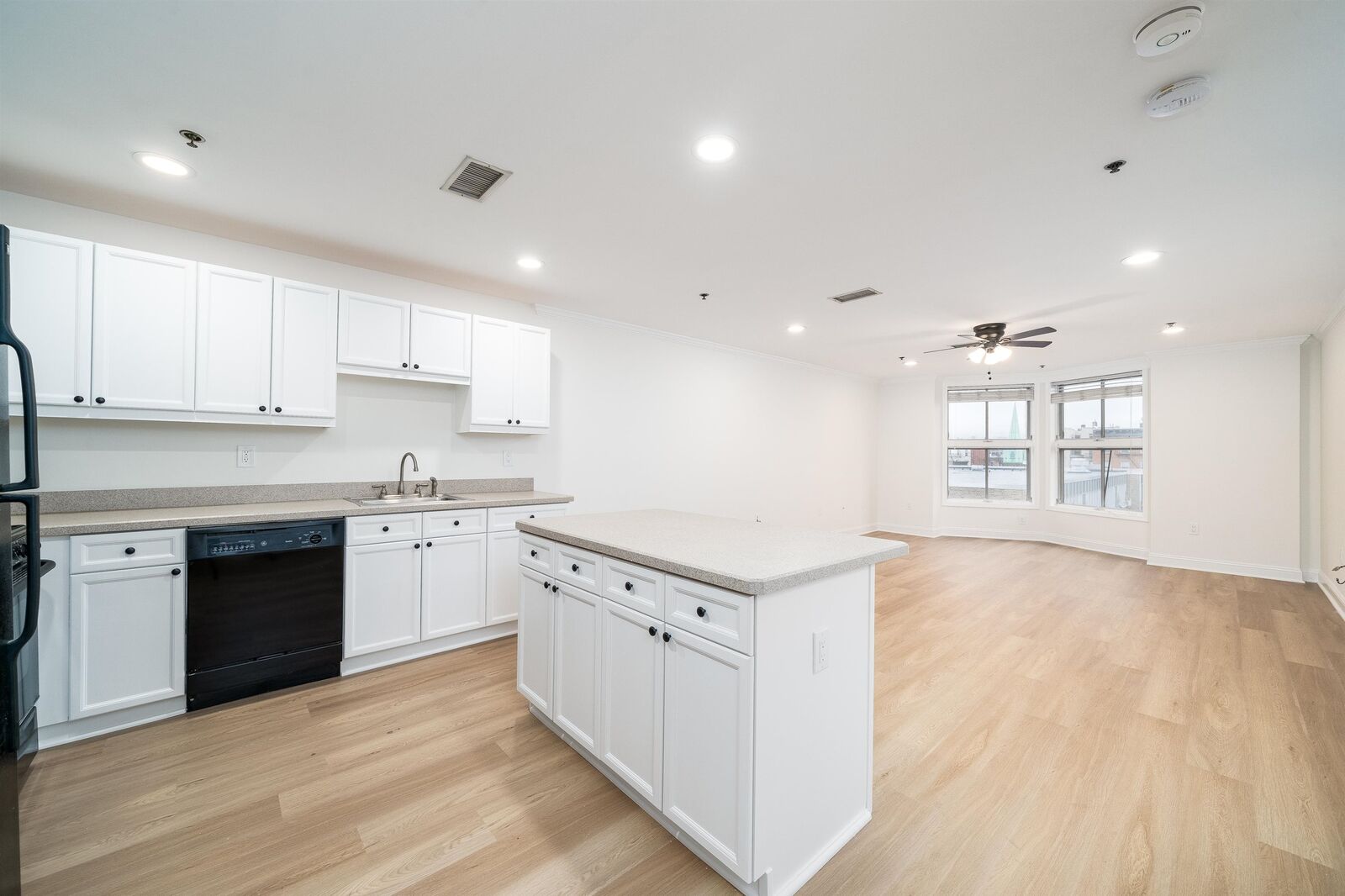 Property Photo:  812 Grand St 506  NJ 07030