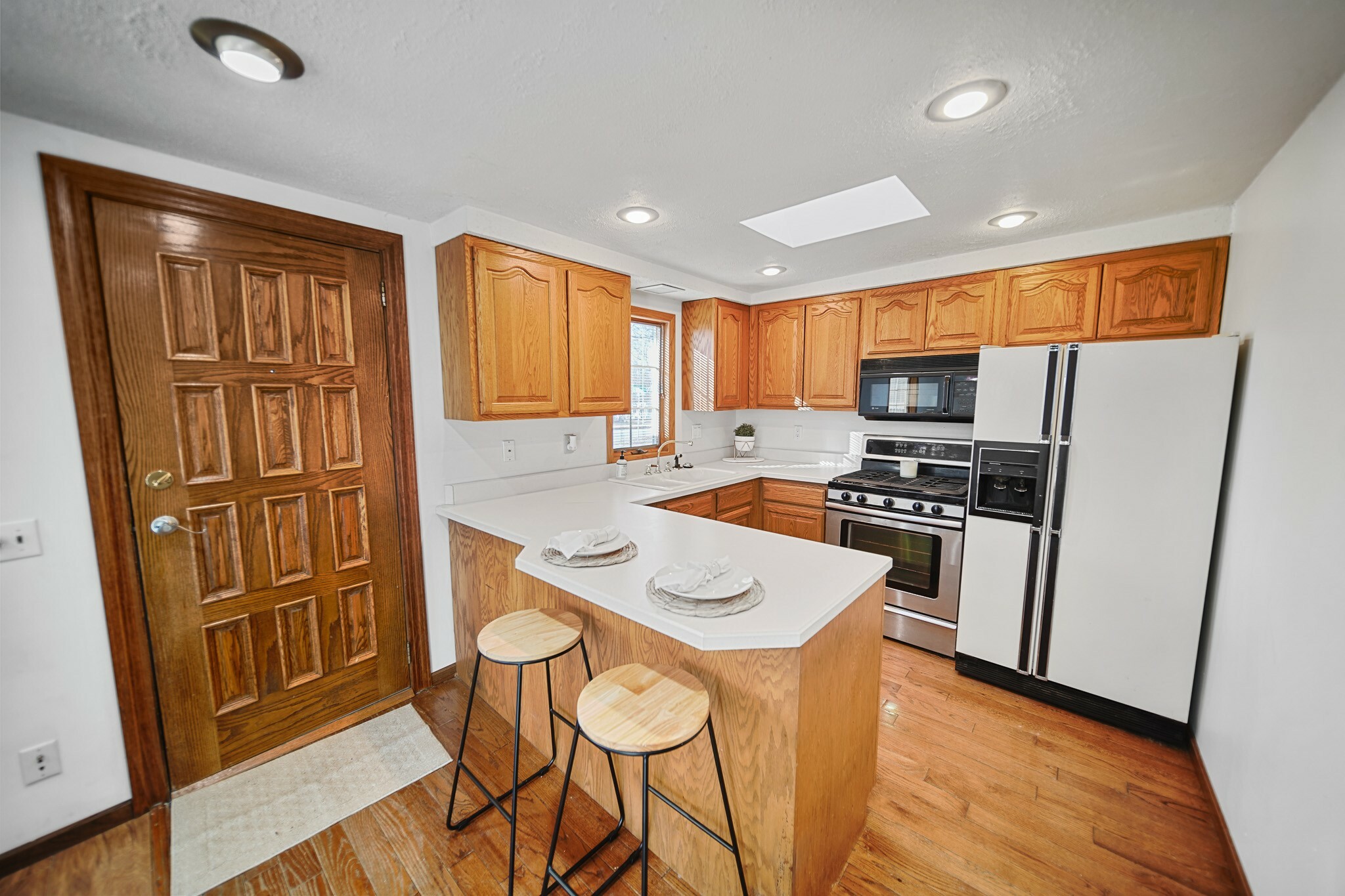 Property Photo:  204 E 3rd Street  IA 50219 