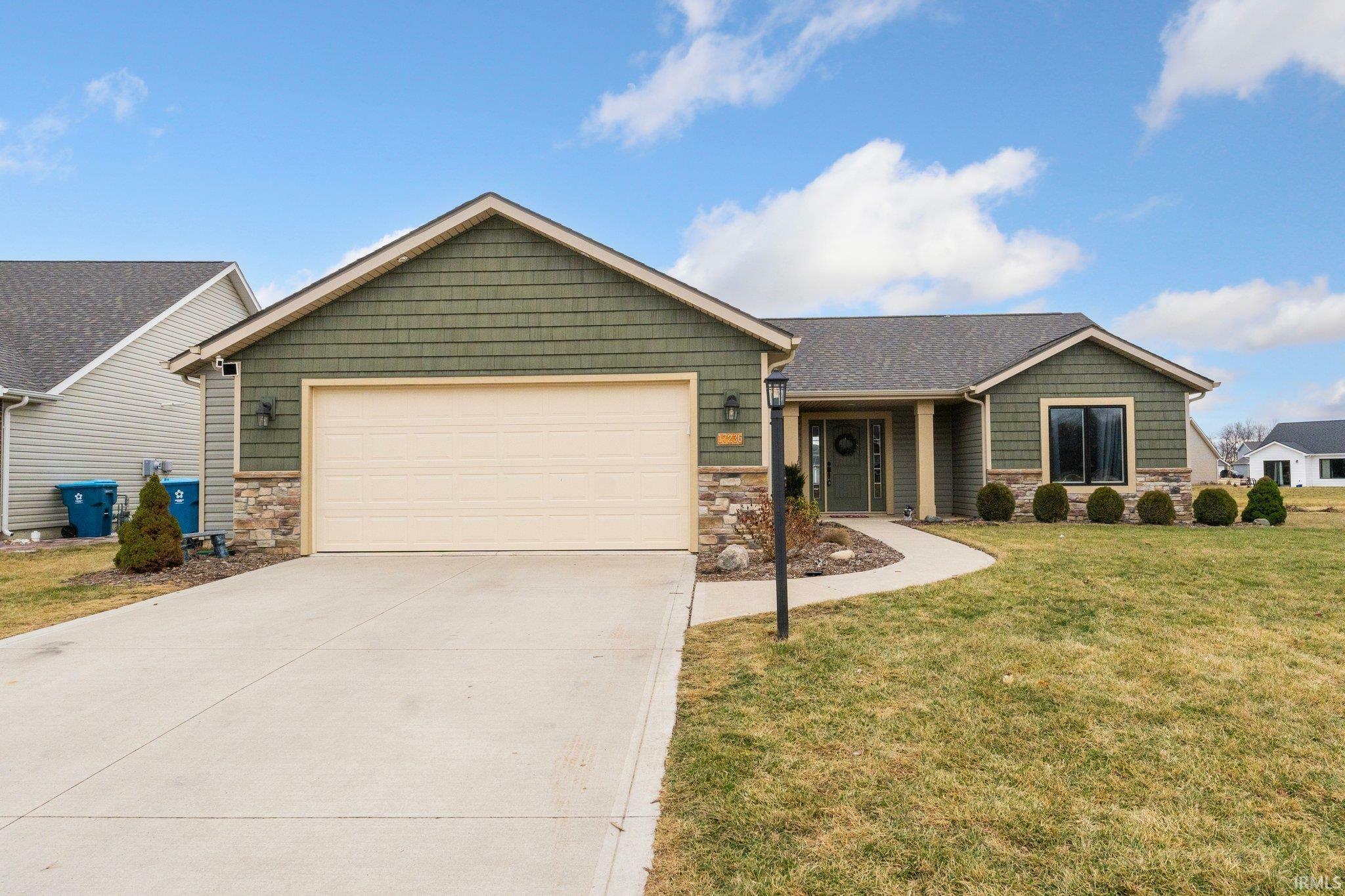 Property Photo: 17236 Hudson Cove IN 46748