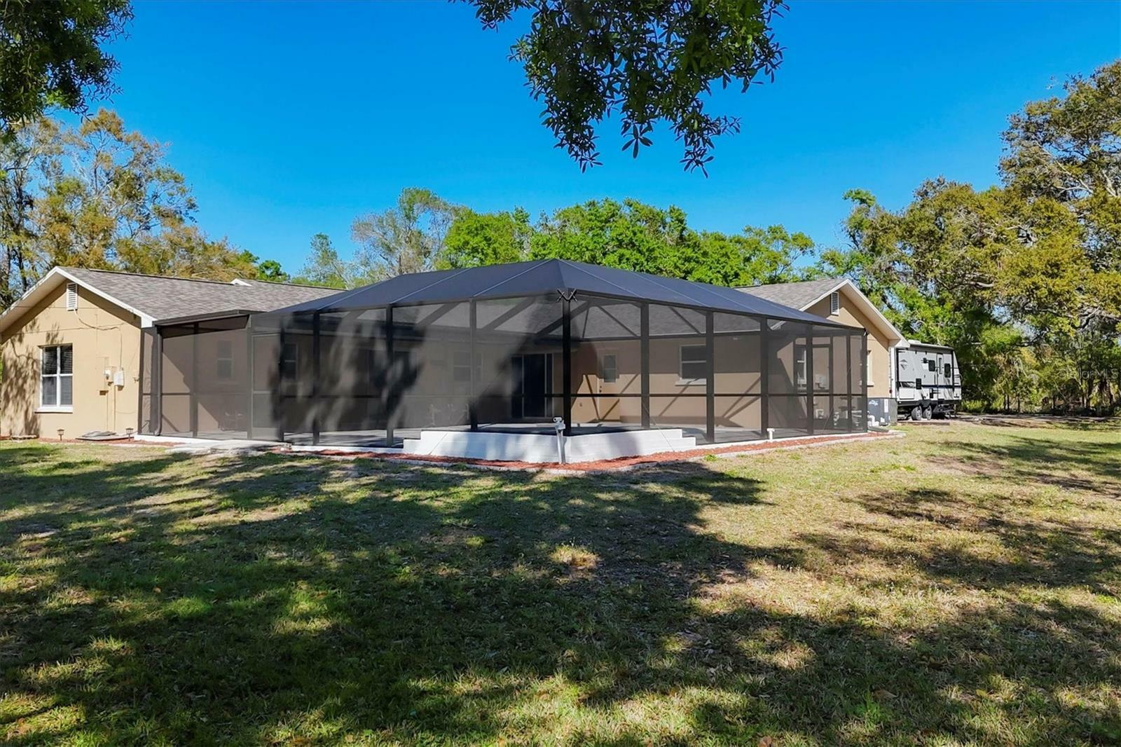 Property Photo:  14204 Upper Manatee River Road  FL 34212 