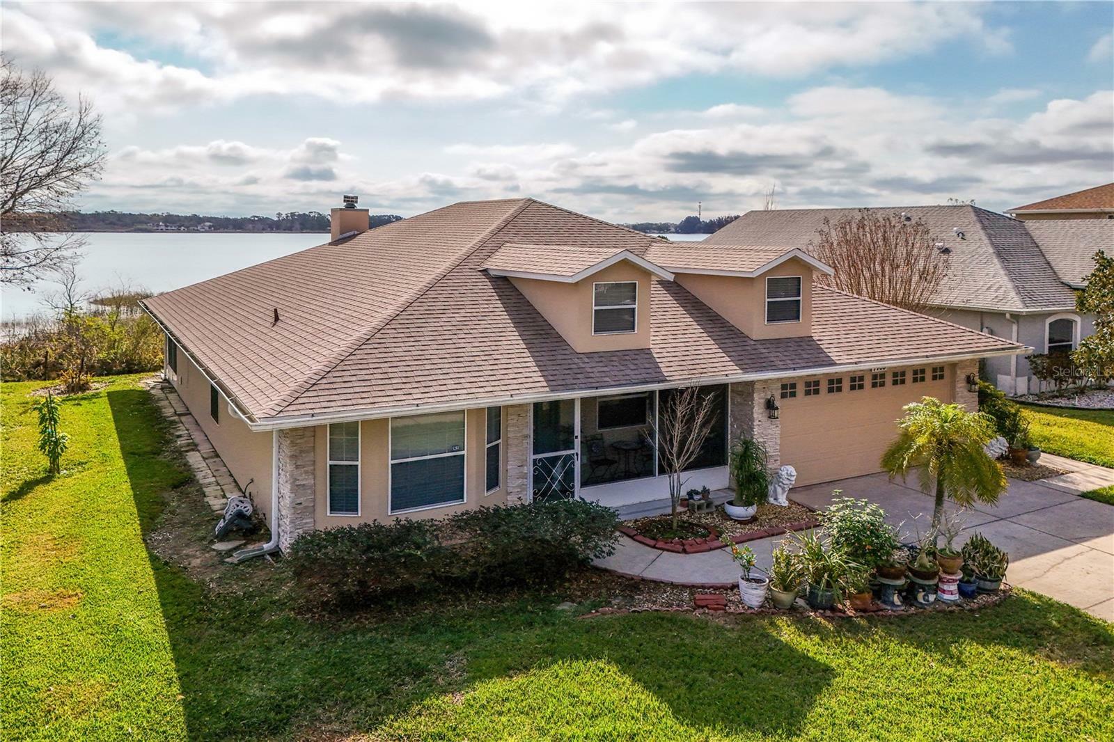 1739 Lake Villa Drive  Tavares FL 32778 photo