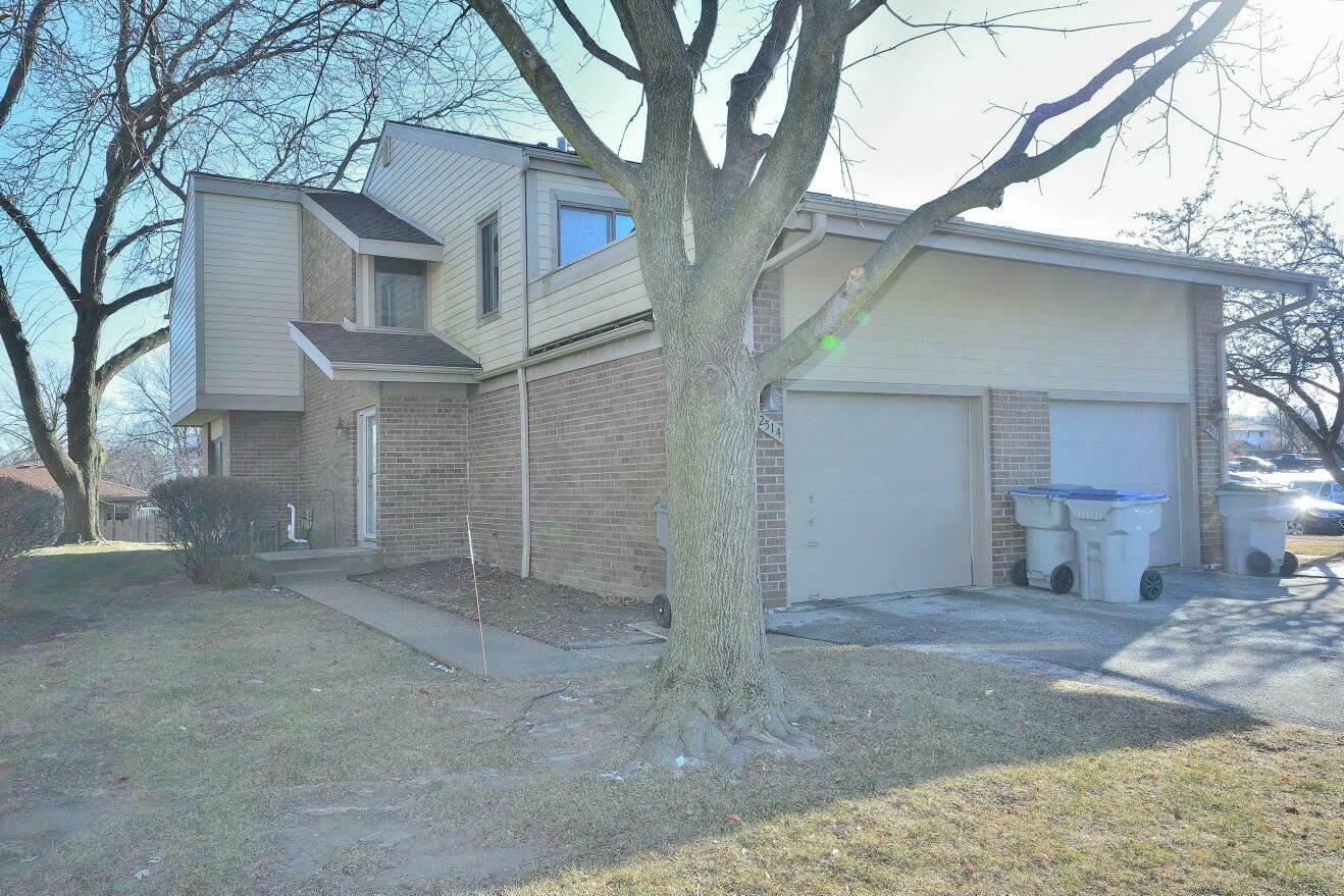 Property Photo:  2514 W Parnell Ave  WI 53221 