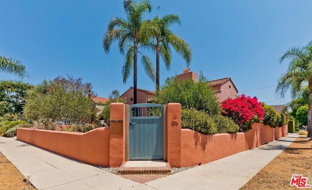 Property Photo: 100 N Arden Boulevard CA 90004