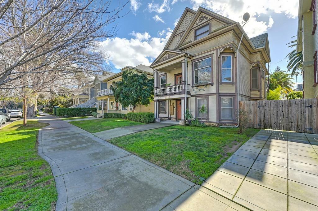 Property Photo:  2210 Capitol Avenue  CA 95816 