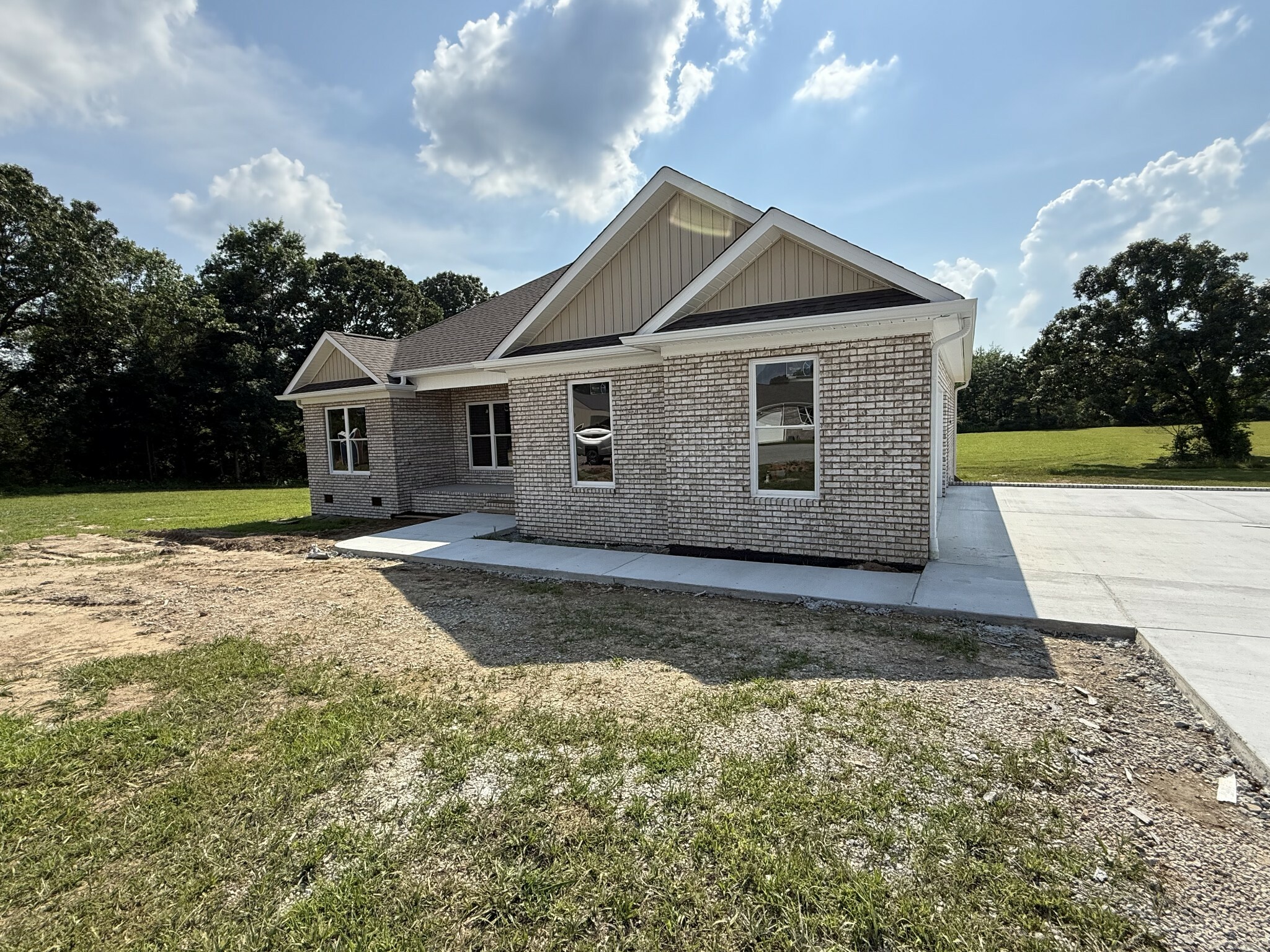 Property Photo: 124 Blaine Ln TN 38483