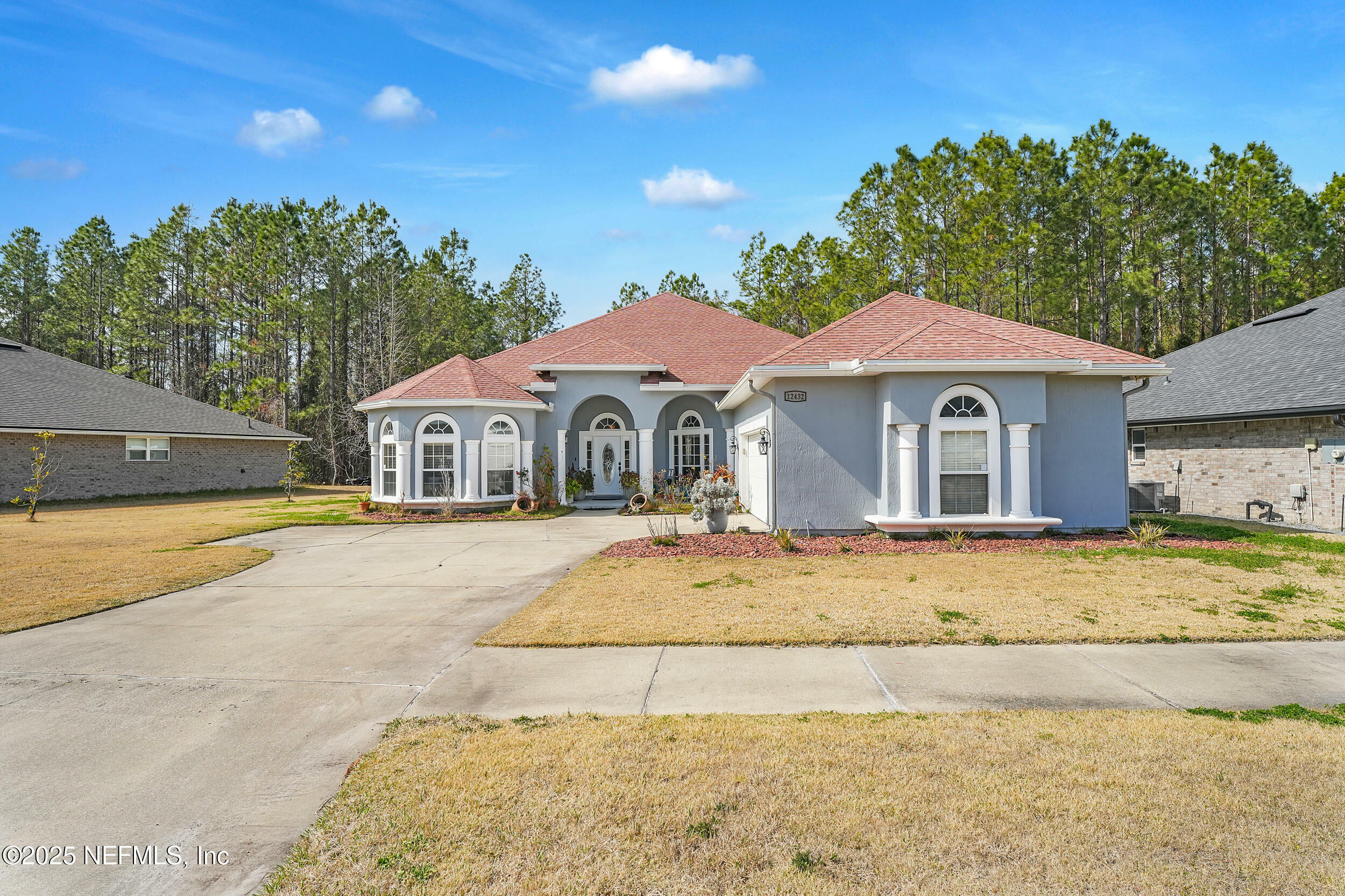 Property Photo:  12432 Weeping Branch Circle  FL 32218 