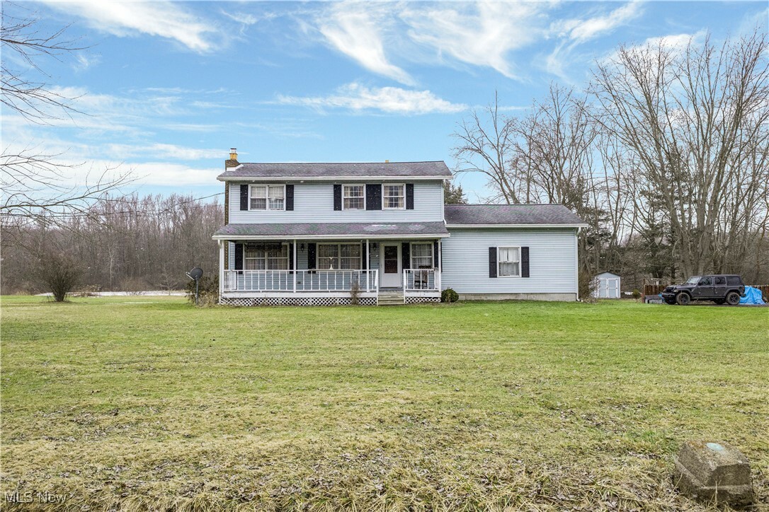 Property Photo:  4859 Templeton Road NW  OH 44481 