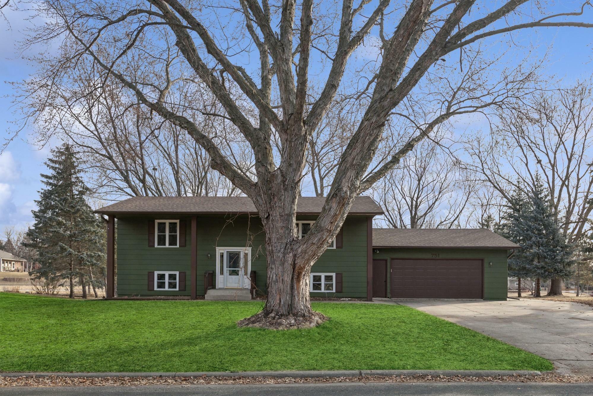 Property Photo:  751 Sibley Drive  MN 55057 