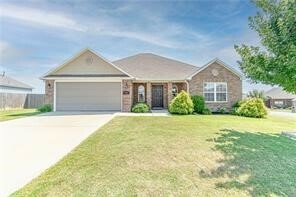 Property Photo:  501 Driftwood Street  AR 72745 