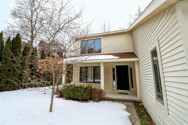 Property Photo:  3515 Strawberry Lane  MI 48060 