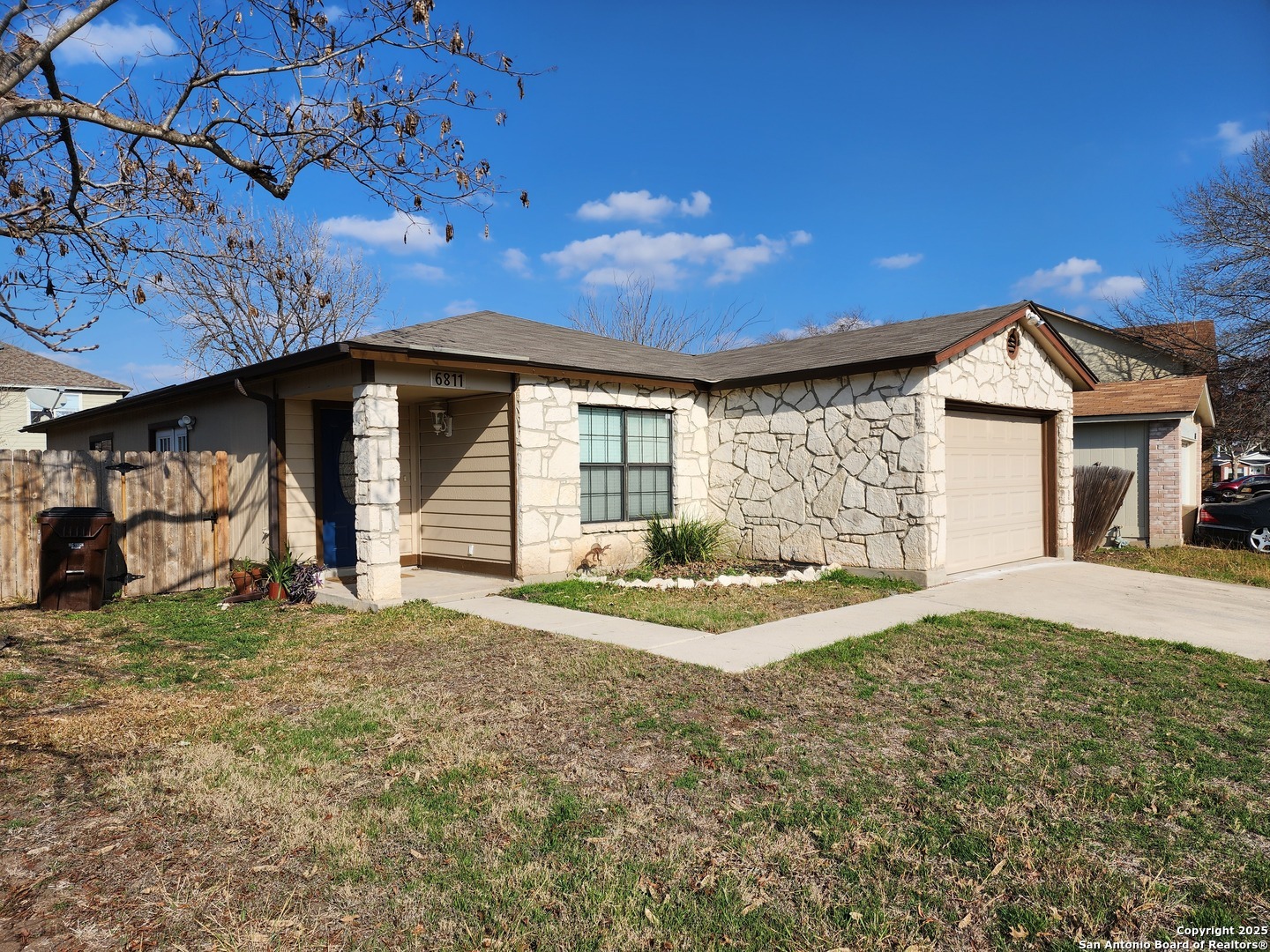 Property Photo:  6811 Cypress Mist  TX 78109 