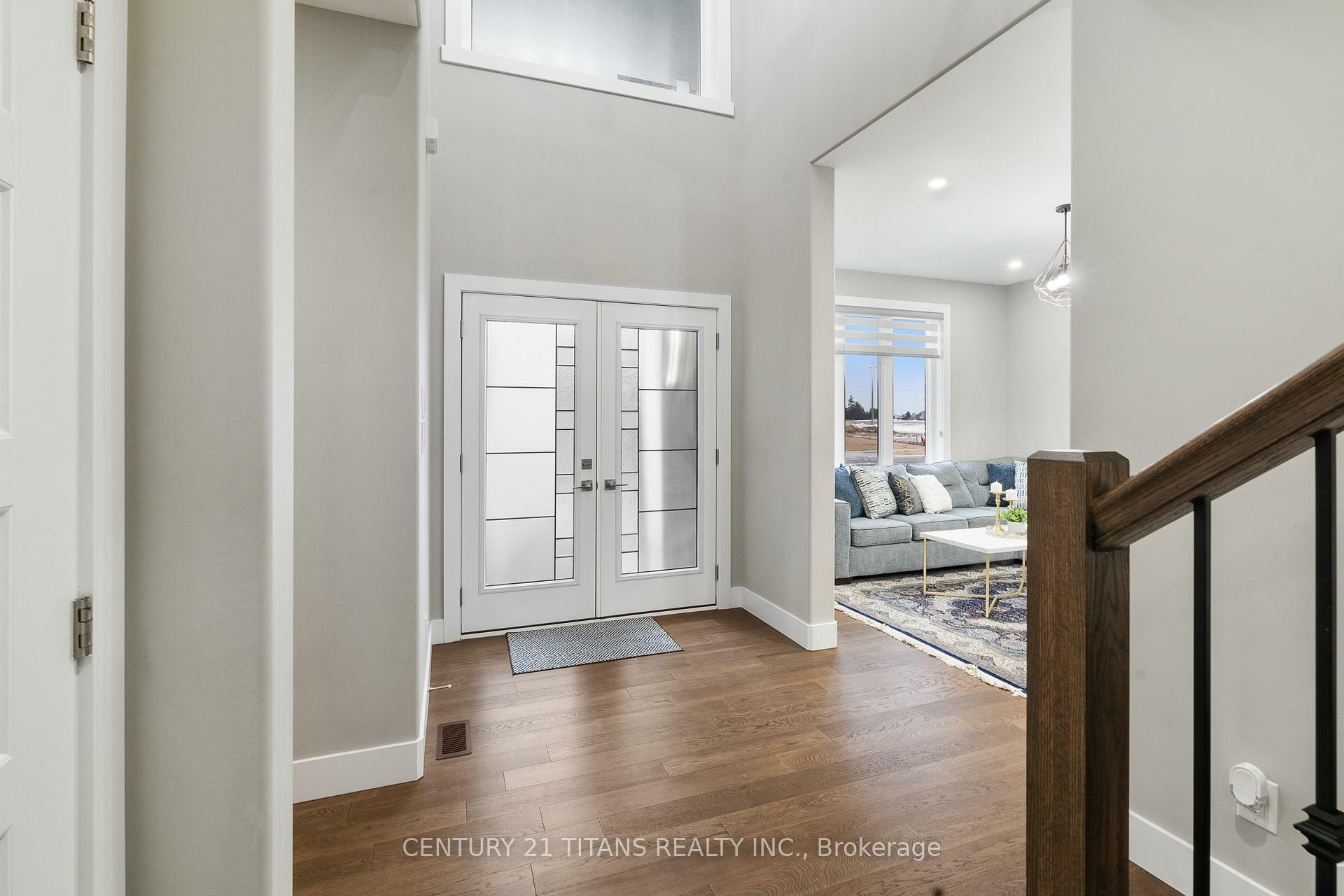 Property Photo: 146 Tuscany Trail ON N7M 0R9