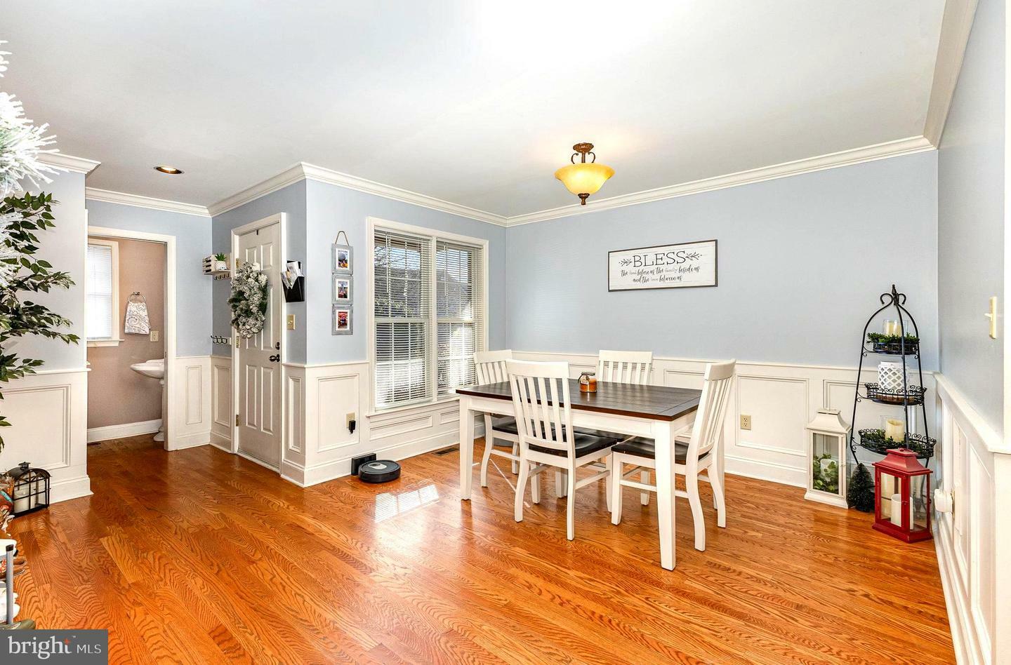 Property Photo:  210 Loring Court  PA 17070 