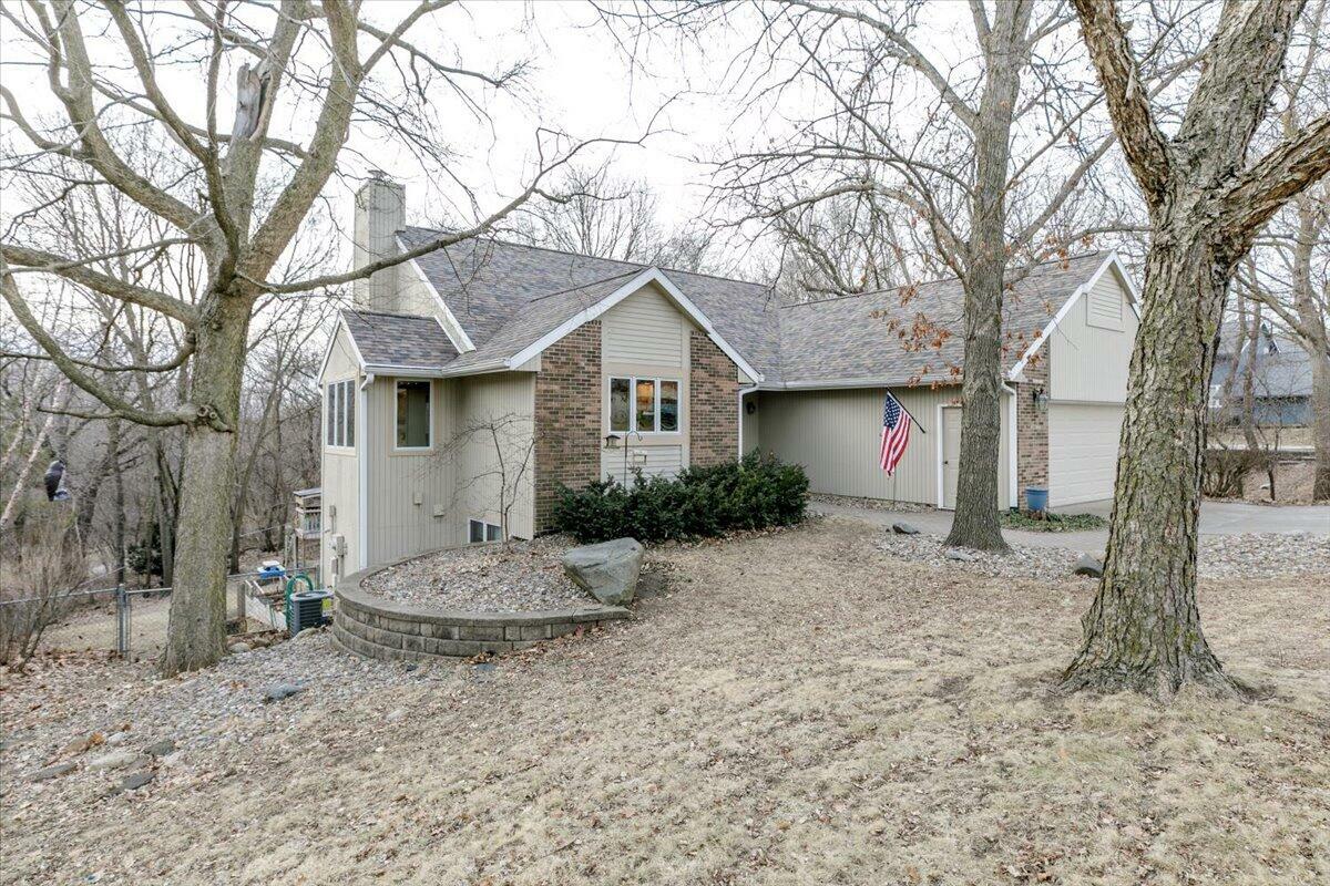 Property Photo: 1111 Oklahoma Drive IA 50014