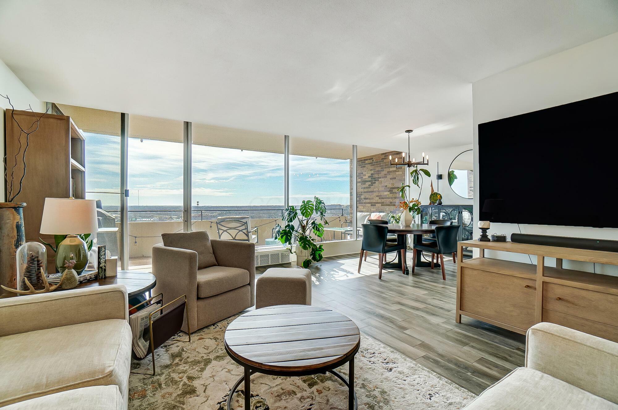 Property Photo: 1000 Urlin Avenue OH 43212
