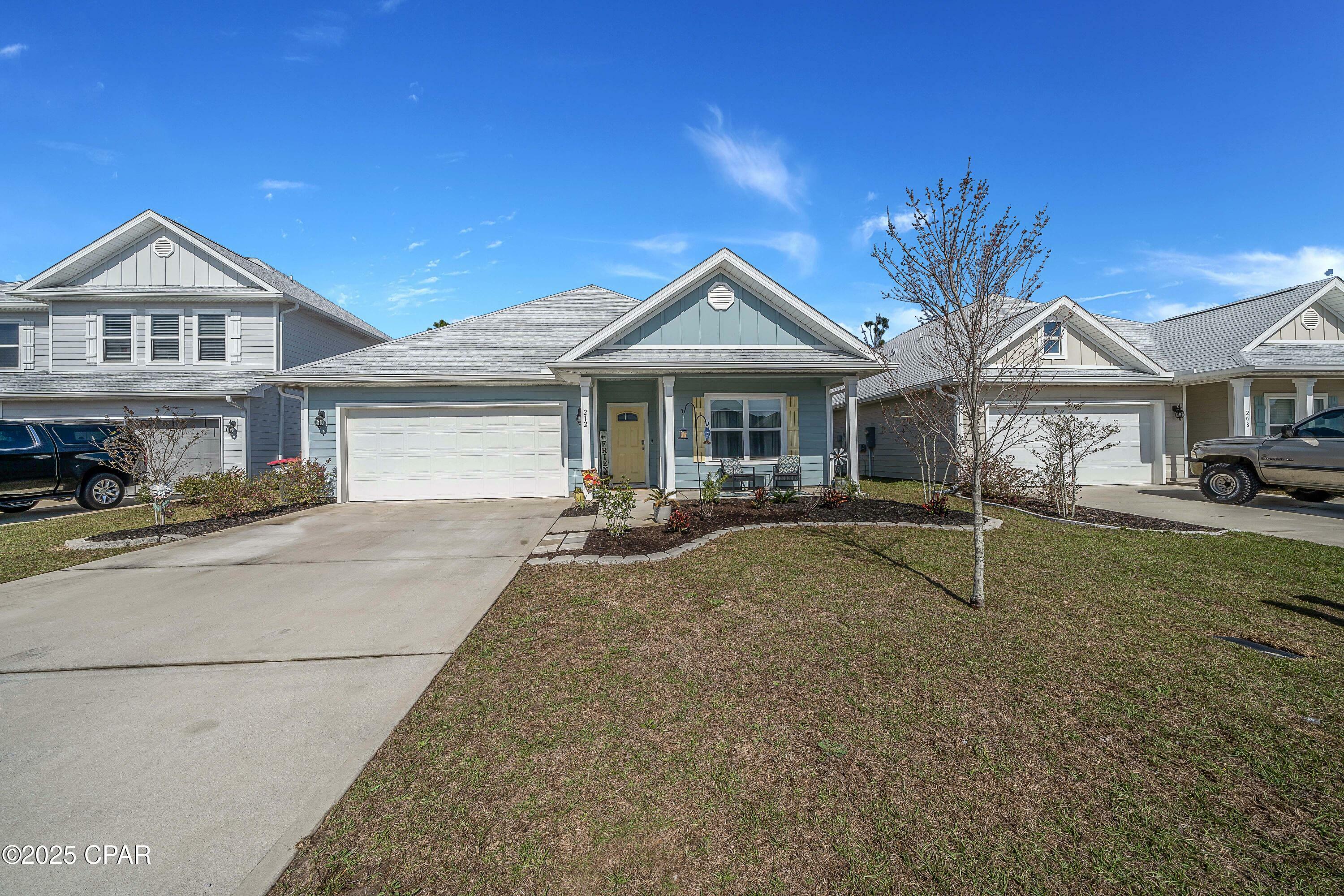 Property Photo:  212 Villa Bay Drive  FL 32407 