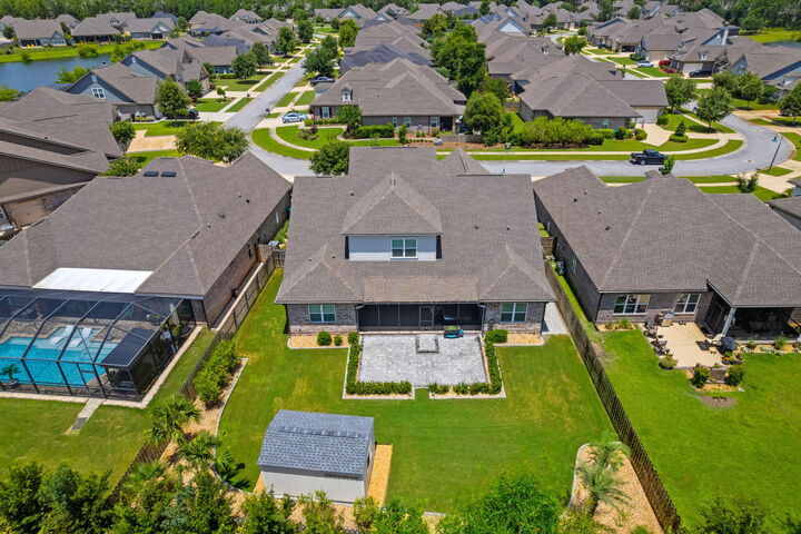 Property Photo:  208 Meadow Lake Drive  FL 32439 