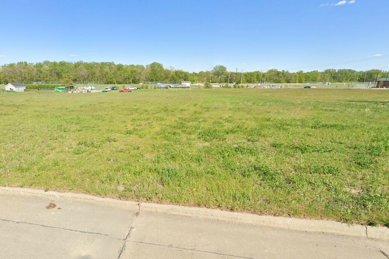 6657 River Bend Drive  Johnston IA 50131 photo