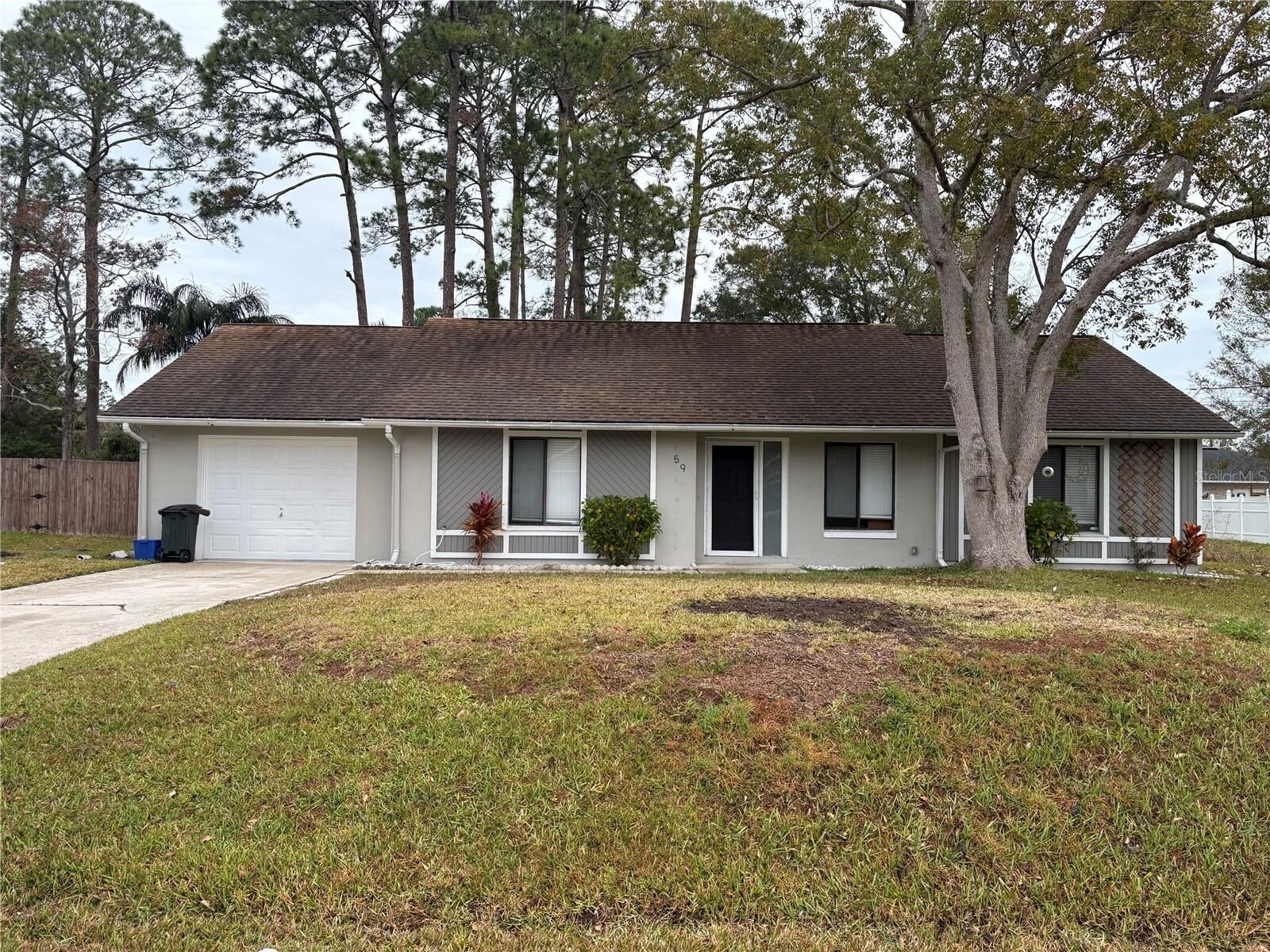 Property Photo: 59 Berkshire Lane FL 32137