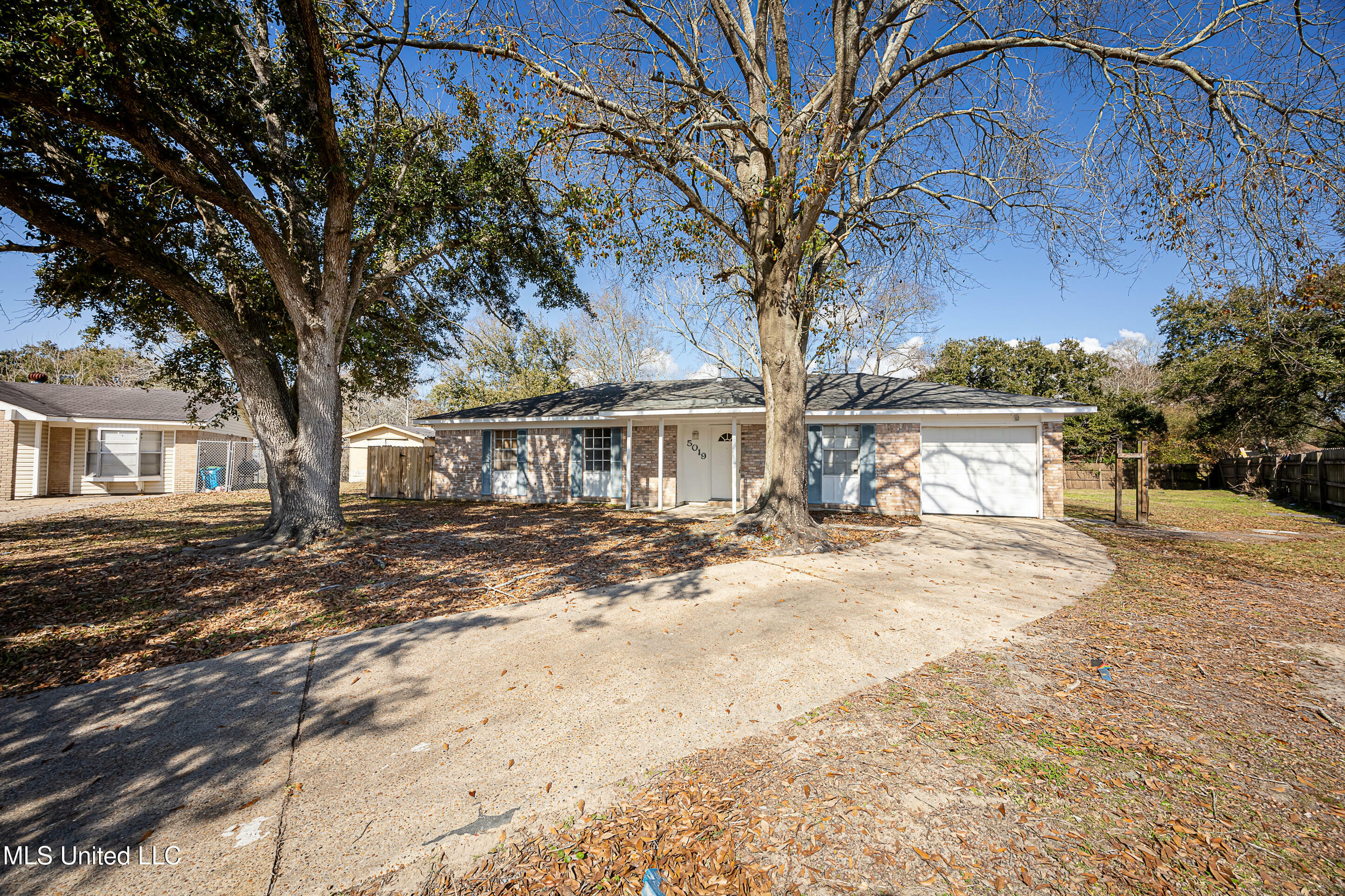 Property Photo:  5019 Cambridge Drive  MS 39581 