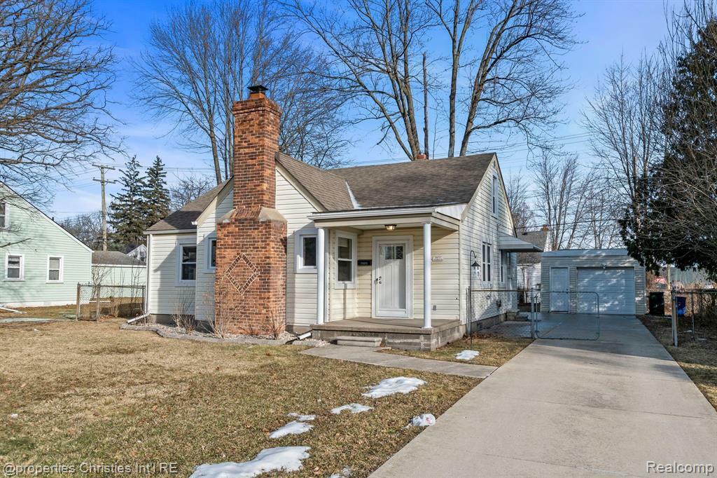 Property Photo: 20717 Gaukler Street MI 48080 3777
