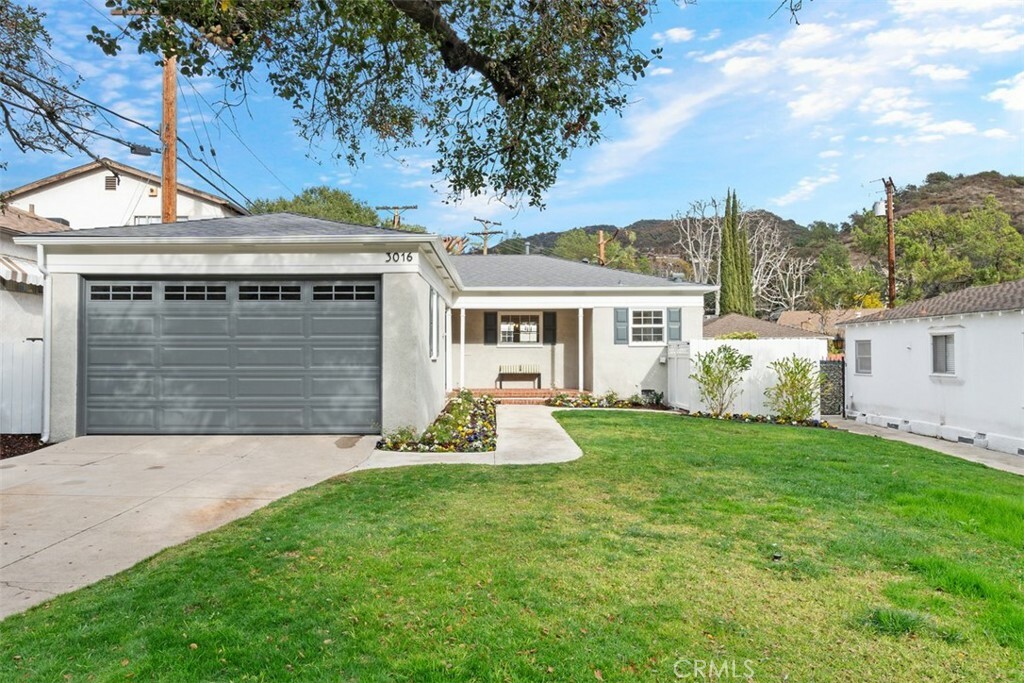 Property Photo:  3016 N Verdugo Road  CA 91208 