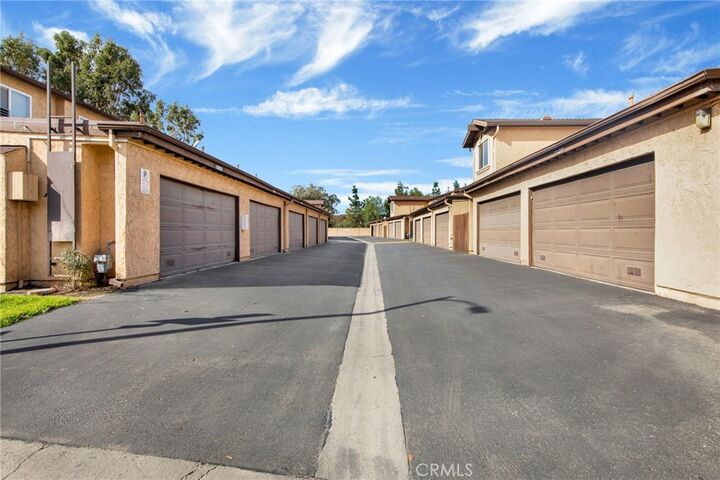 Property Photo: 7431 Shadyglade Avenue 3 CA 91605