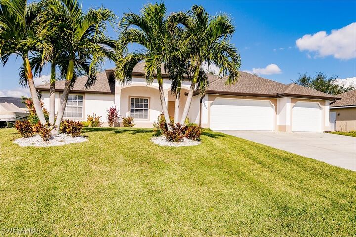 Property Photo: 109 SW 20th Street FL 33991