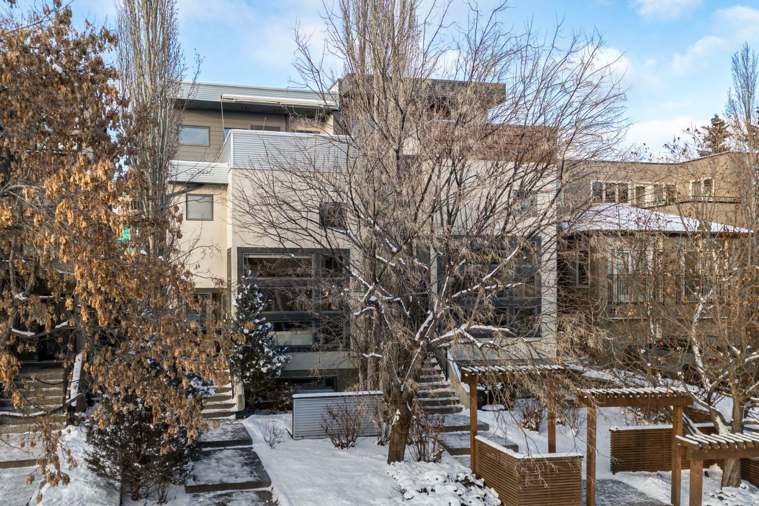 Property Photo:  2134 30 Avenue SW  AB T2T 1R4 