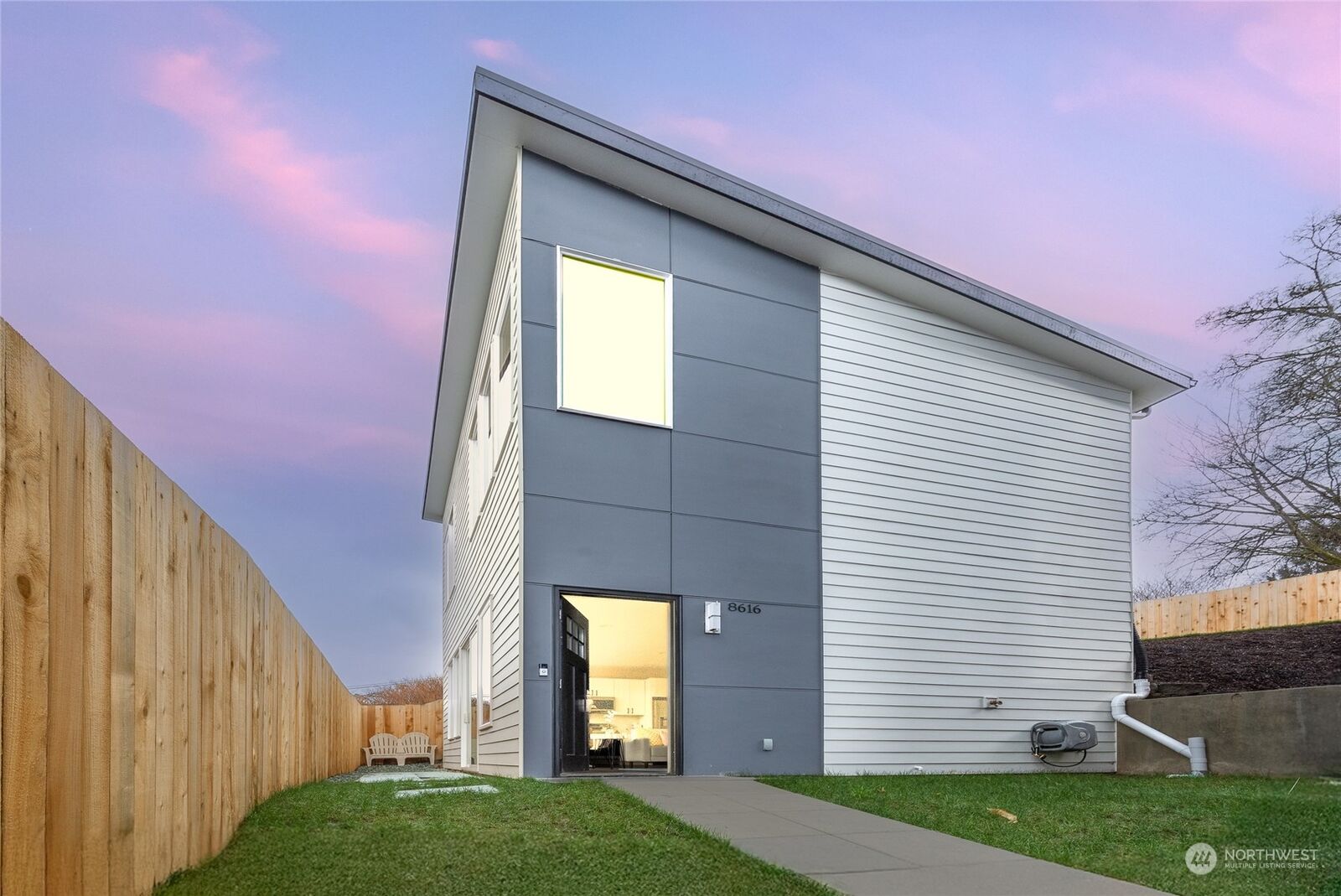 Property Photo:  8616  37th Avenue S  WA 98118 