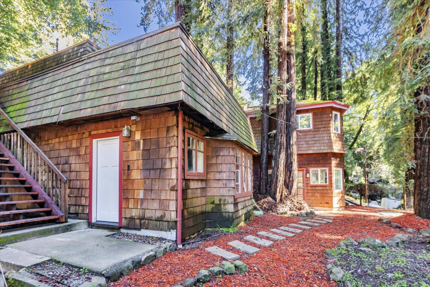 Property Photo: 695 Creek Drive CA 95006