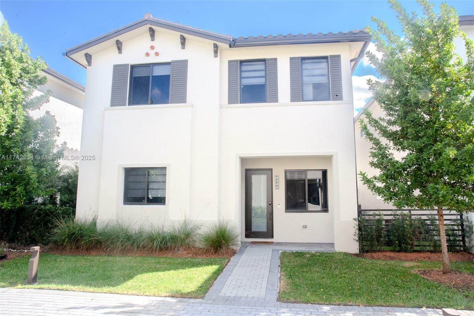 Property Photo:  4344 NW 80th Ct  FL 33166 