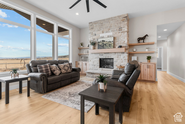 Property Photo: 475 E Sabra Way 103 UT 84642