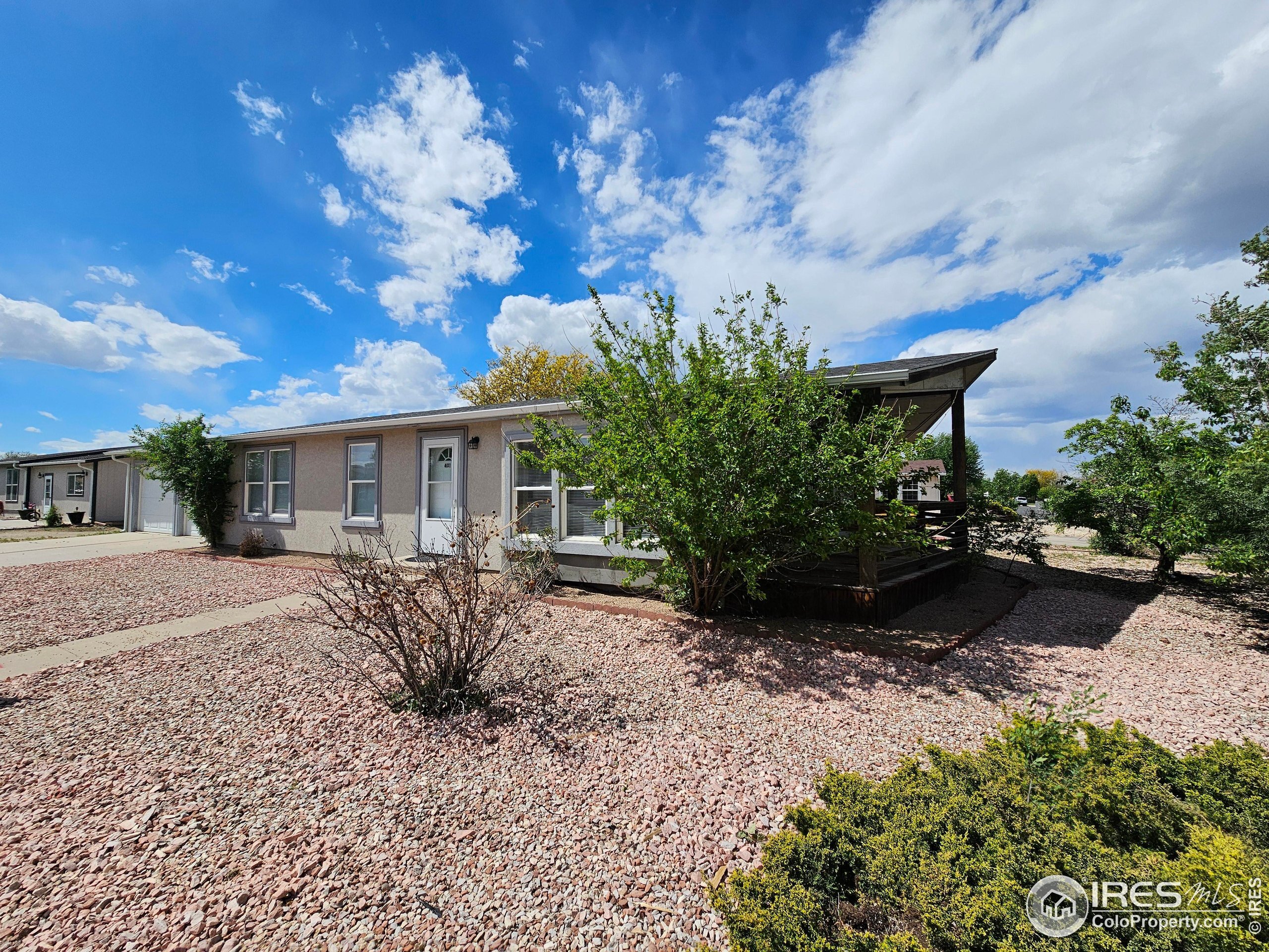 Property Photo:  401 Gateway Ave  CO 80701 